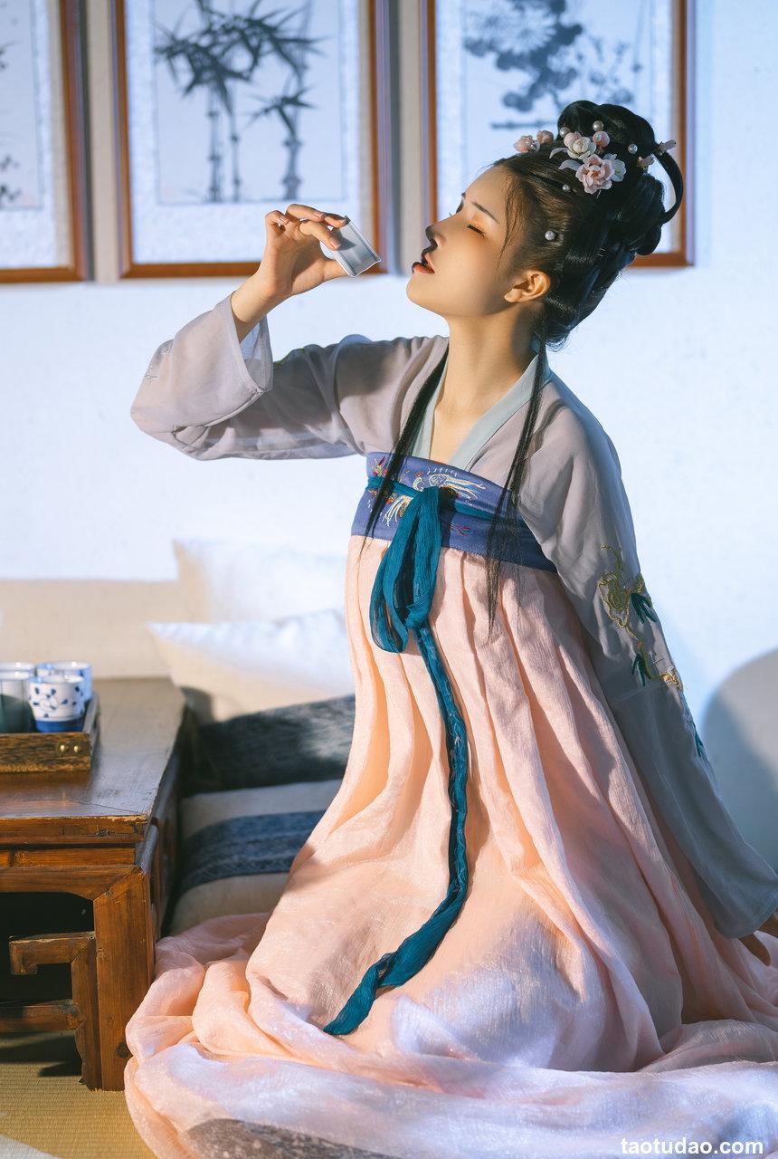 鹿八岁baby – 花想容 [60P+1V-3.02G]