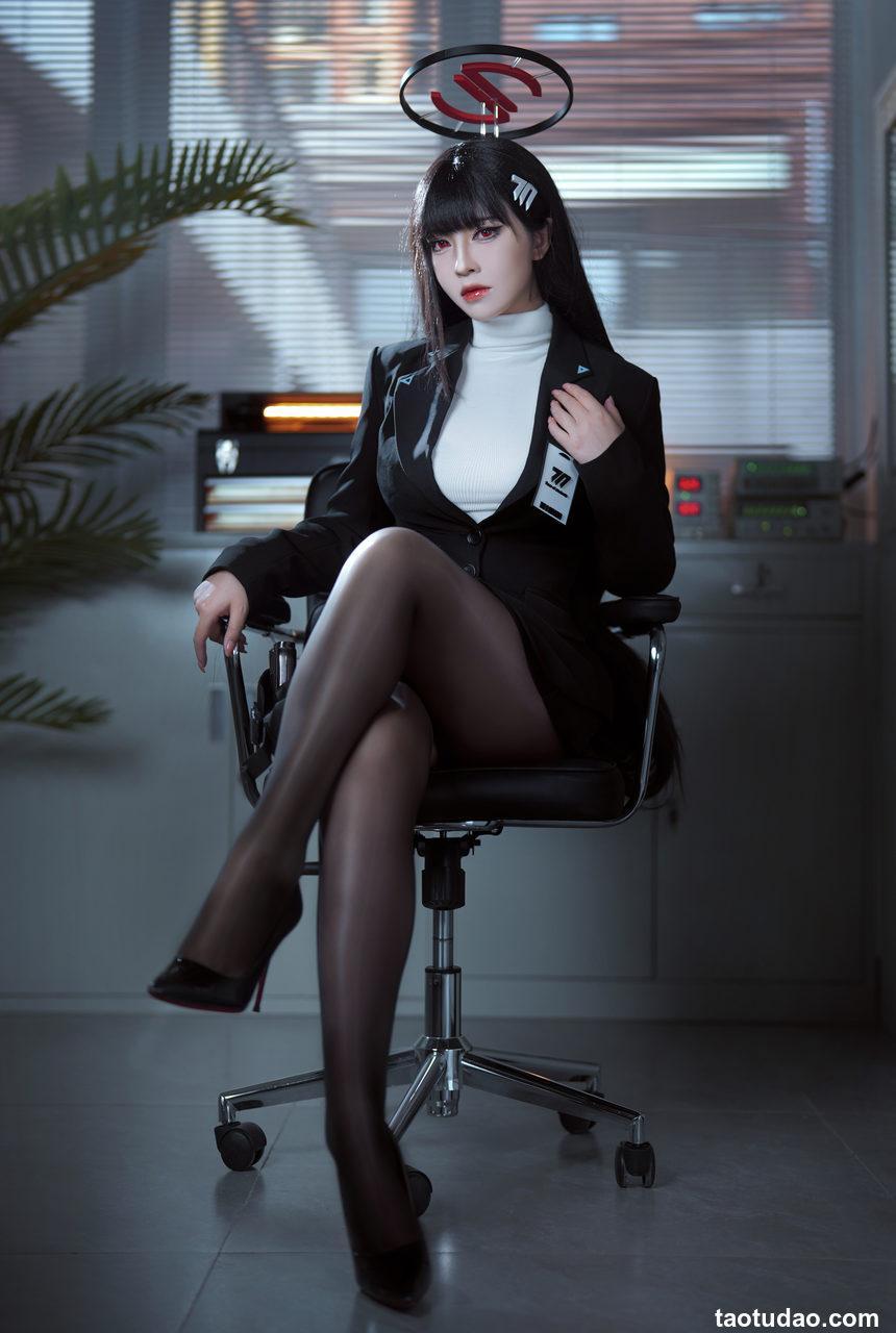 半半子-蔚蓝档案-调月莉音OL[60P+8V-477MB]