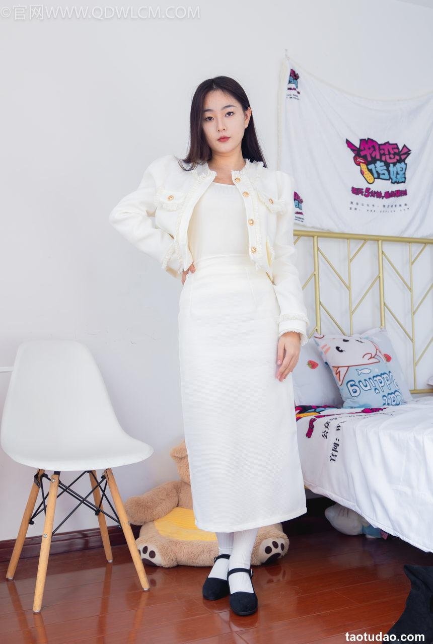 物恋传媒 No.2335 美兔-布鞋、长靴、白棉袜、薄肉丝 [227P1V-5.42GB]