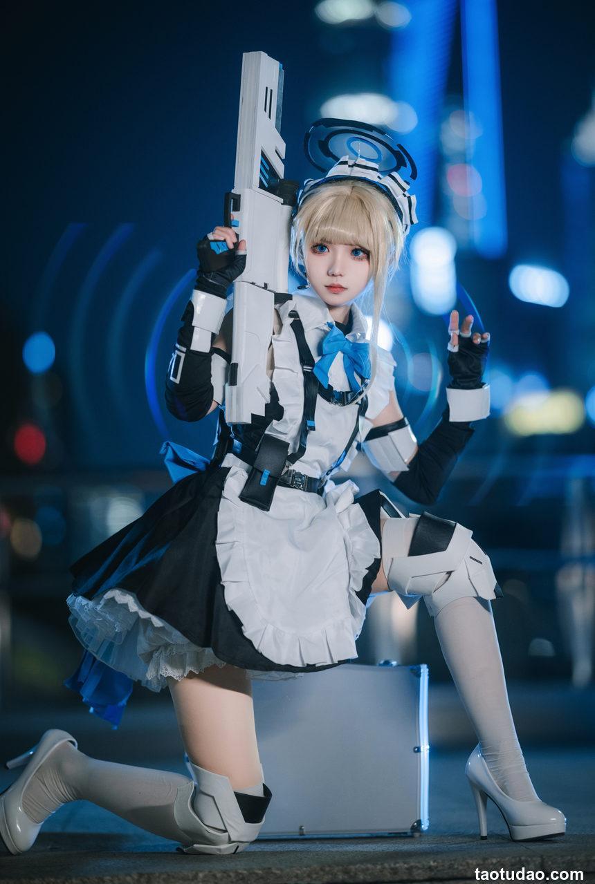 花柒Hana - 蔚蓝档案 飞鸟马时 [15P-300MB]