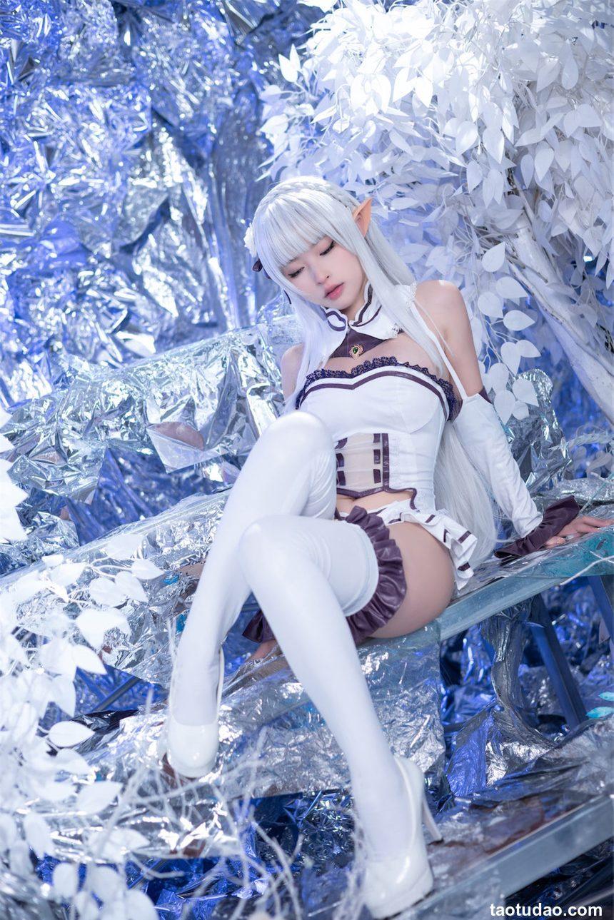 清水由乃 重生之我是艾米莉亚 [40P-127MB]