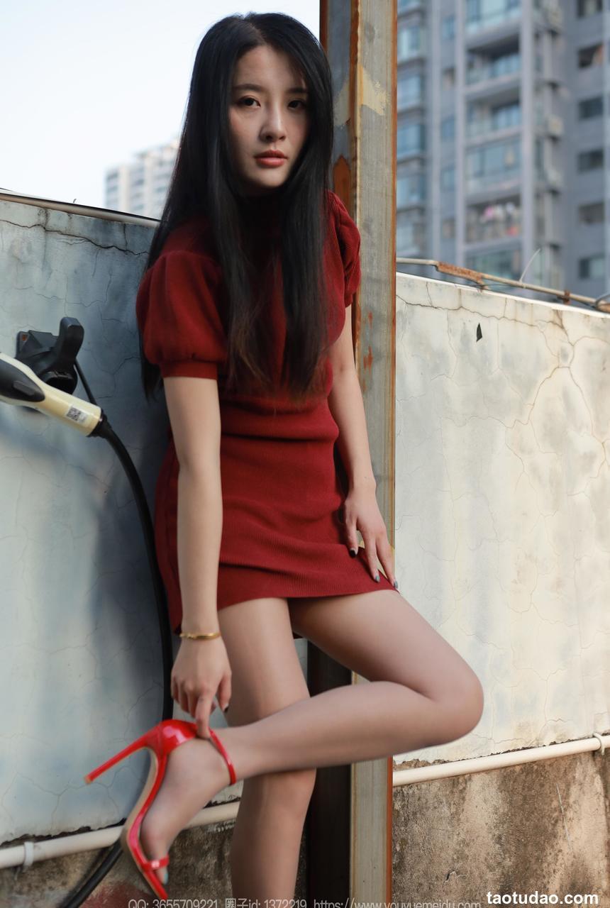 [IESS异思趣向] 2025.02.21 丝享家 1983 婉萍《红苹果（下）》[75P-86MB]