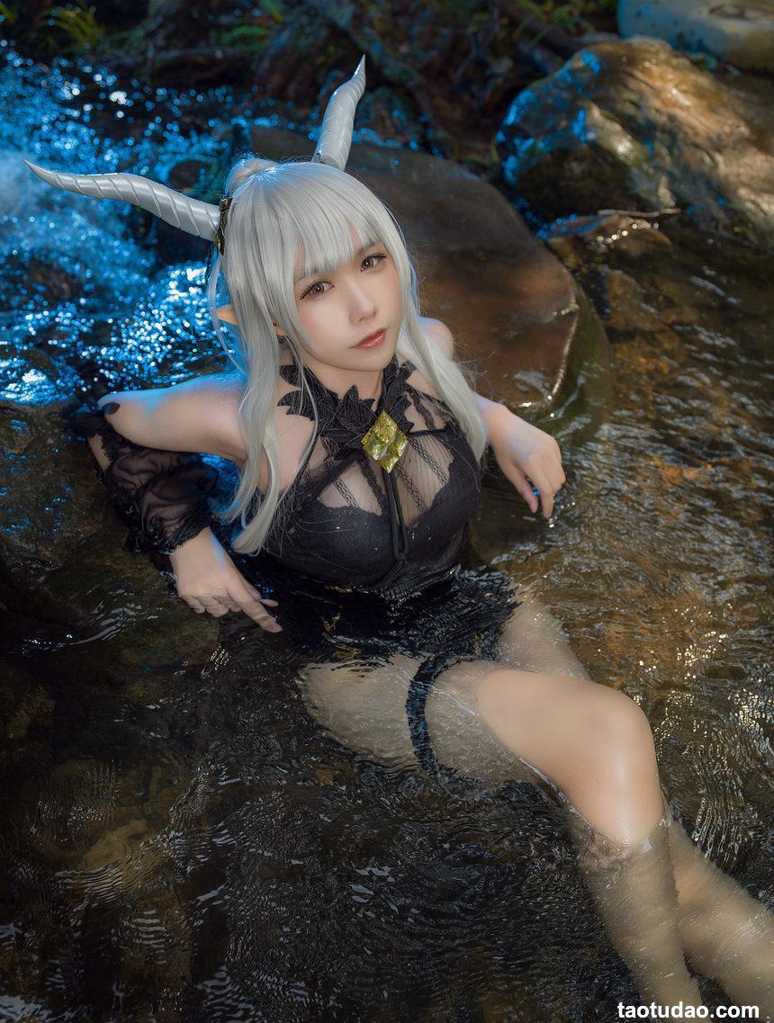 麻花酱 –  明日方舟 闪灵泳装[20P-254.9M]