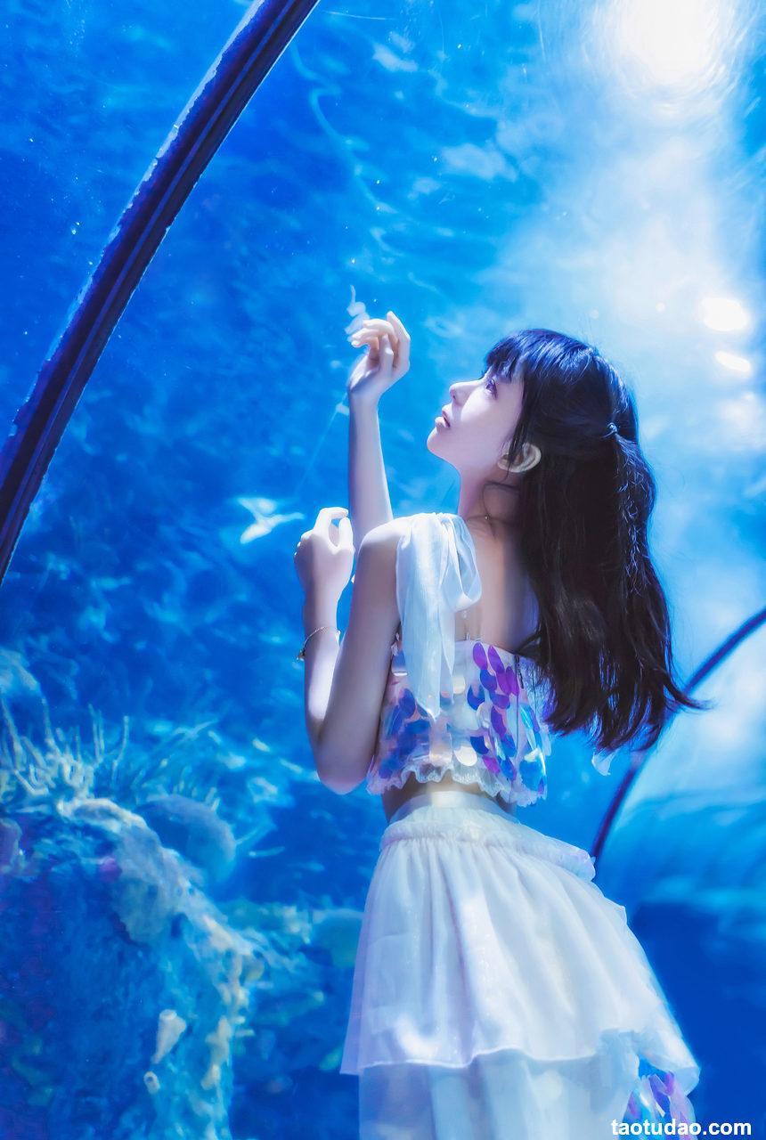 桜桃喵-水族馆[15P-226MB]