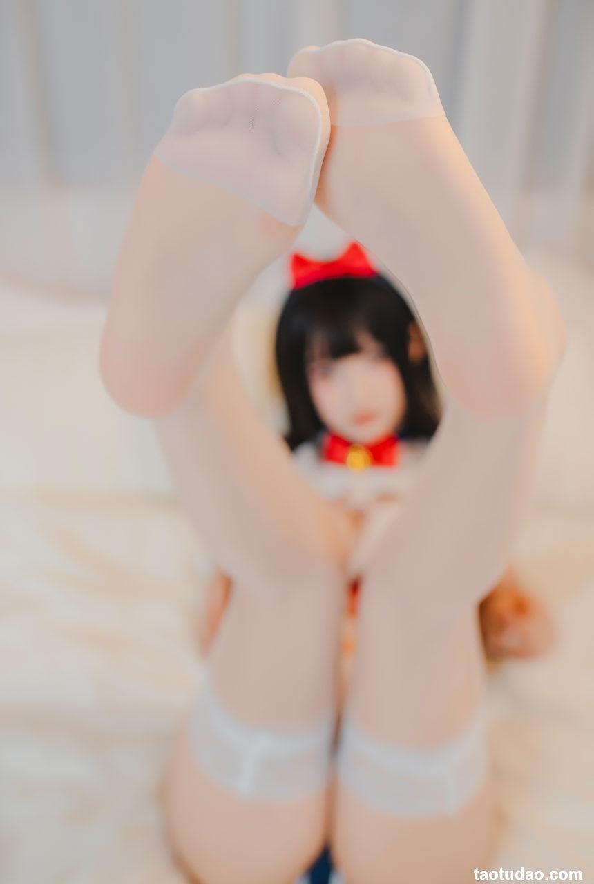 神楽坂真冬 –  白丝猫娘 [75P+2V-319MB]