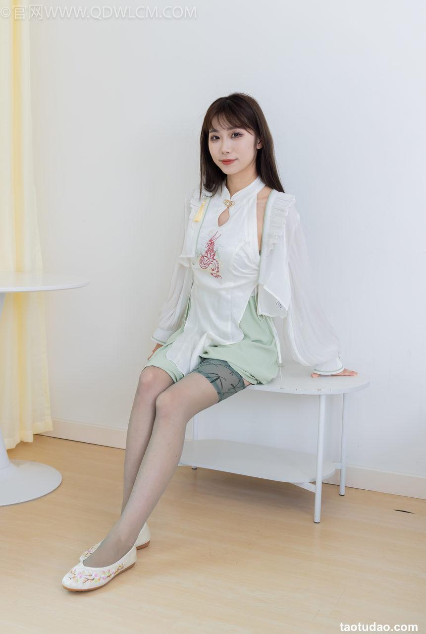 物恋传媒 No.2323 泡泡-汉服、平底鞋、过膝丝袜 [153P1V-4.10GB]