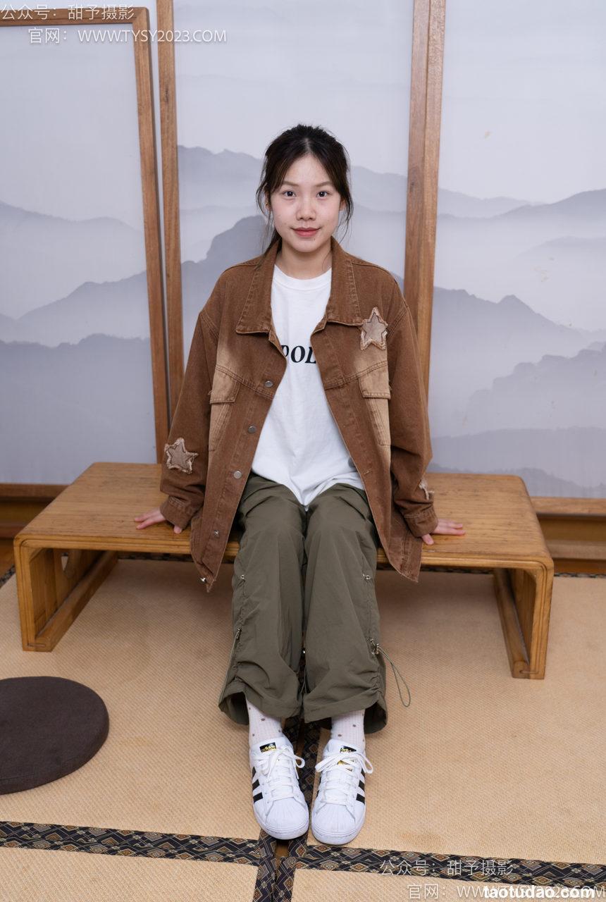 甜予摄影 NO.161 双双-板鞋、白棉袜、裸足[130P+2V／10.0GB]