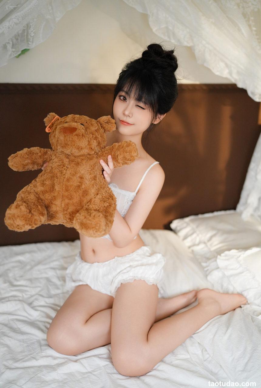 洛城雪Yuki-白色吊带[26P-220MB]