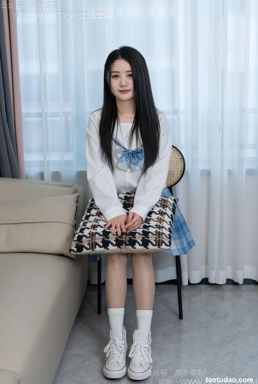 甜予摄影 NO.154 澜澜-帆布鞋、白棉袜、薄灰丝、跺脚抖腿剧情[129P+2V／10.3GB]