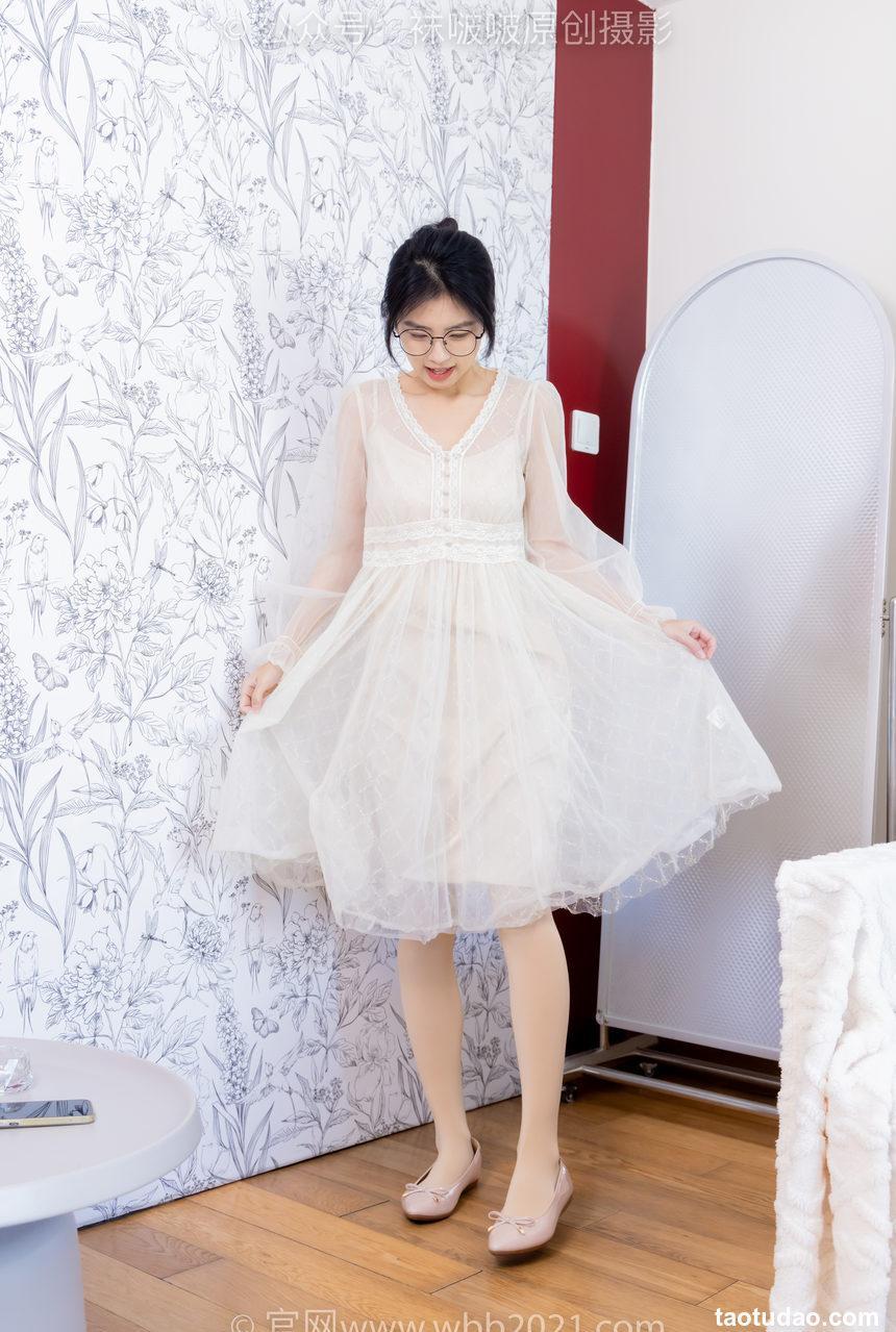 [BoBoSocks袜啵啵]NO.532 奶油-平底鞋、厚肉丝、瑜伽动作,皮筋绑脚老头乐挠脚剧情[140P+1V／5.03GB]