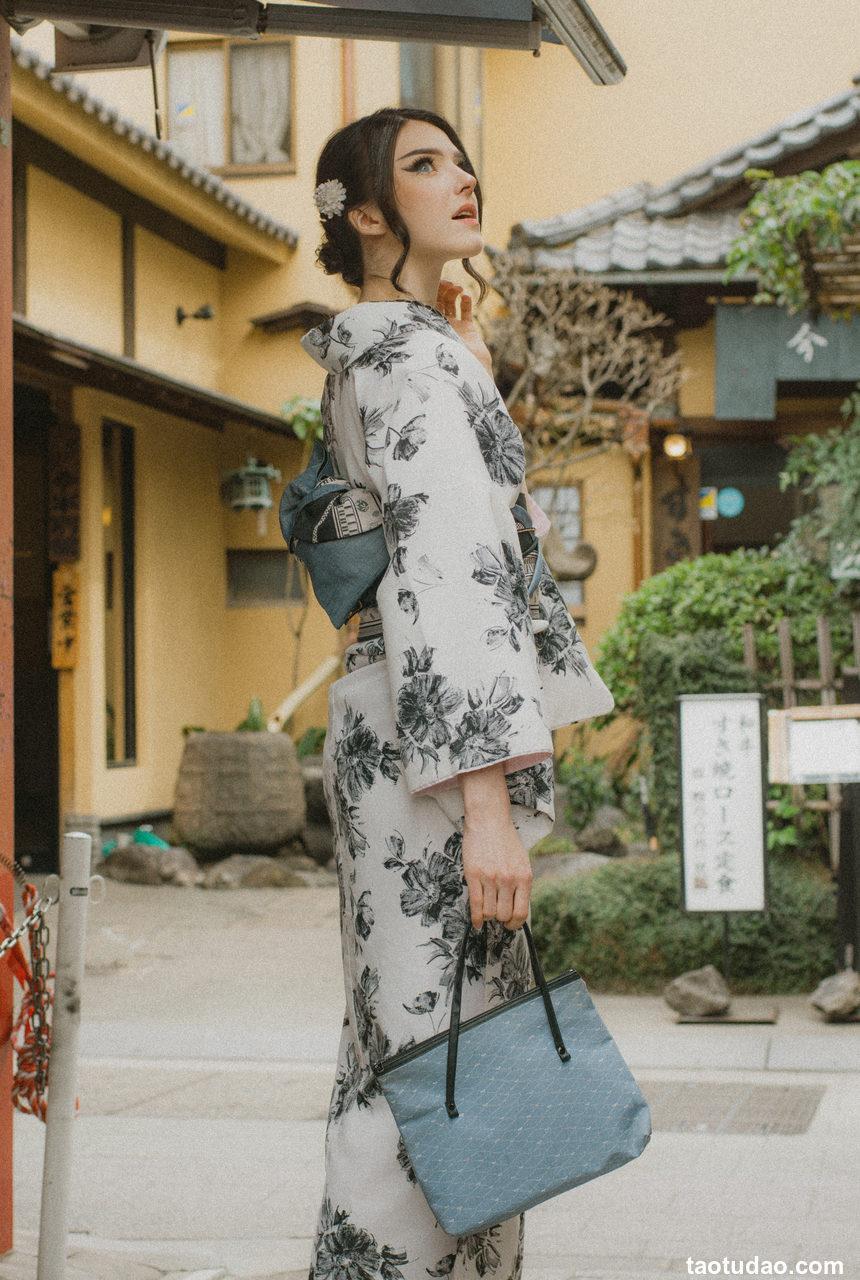 Candy Ball –  kimono[39P-5V-474.9M]