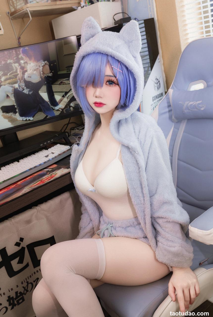 雪晴Astra –  雷姆猫[13P-106.8M]