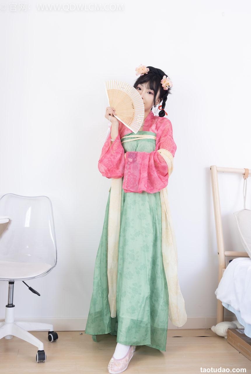 物恋传媒 NO.2297 嘟嘟-布鞋、白棉袜、古装、半脱袜子剧情[210P-1V-5.02G]