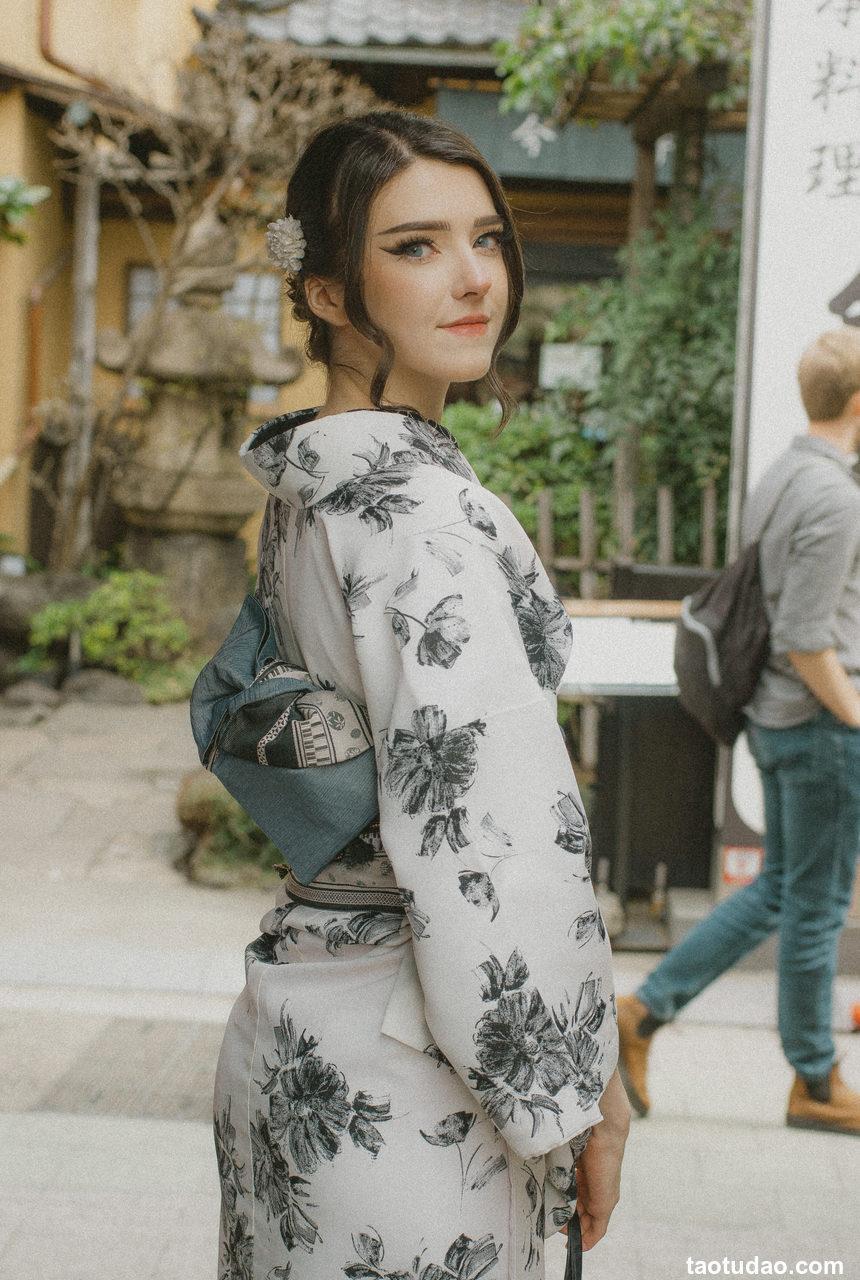 Candy Ball –  kimono[39P-5V-474.9M]