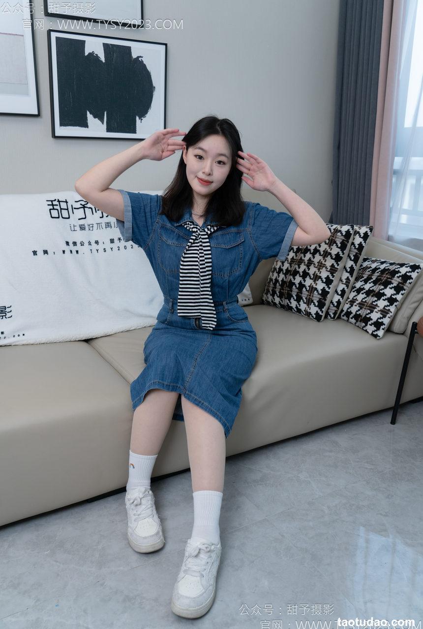 甜予摄影 NO.151 小葵-板鞋、白棉袜、薄肉丝[130P+2V／9.77GB]