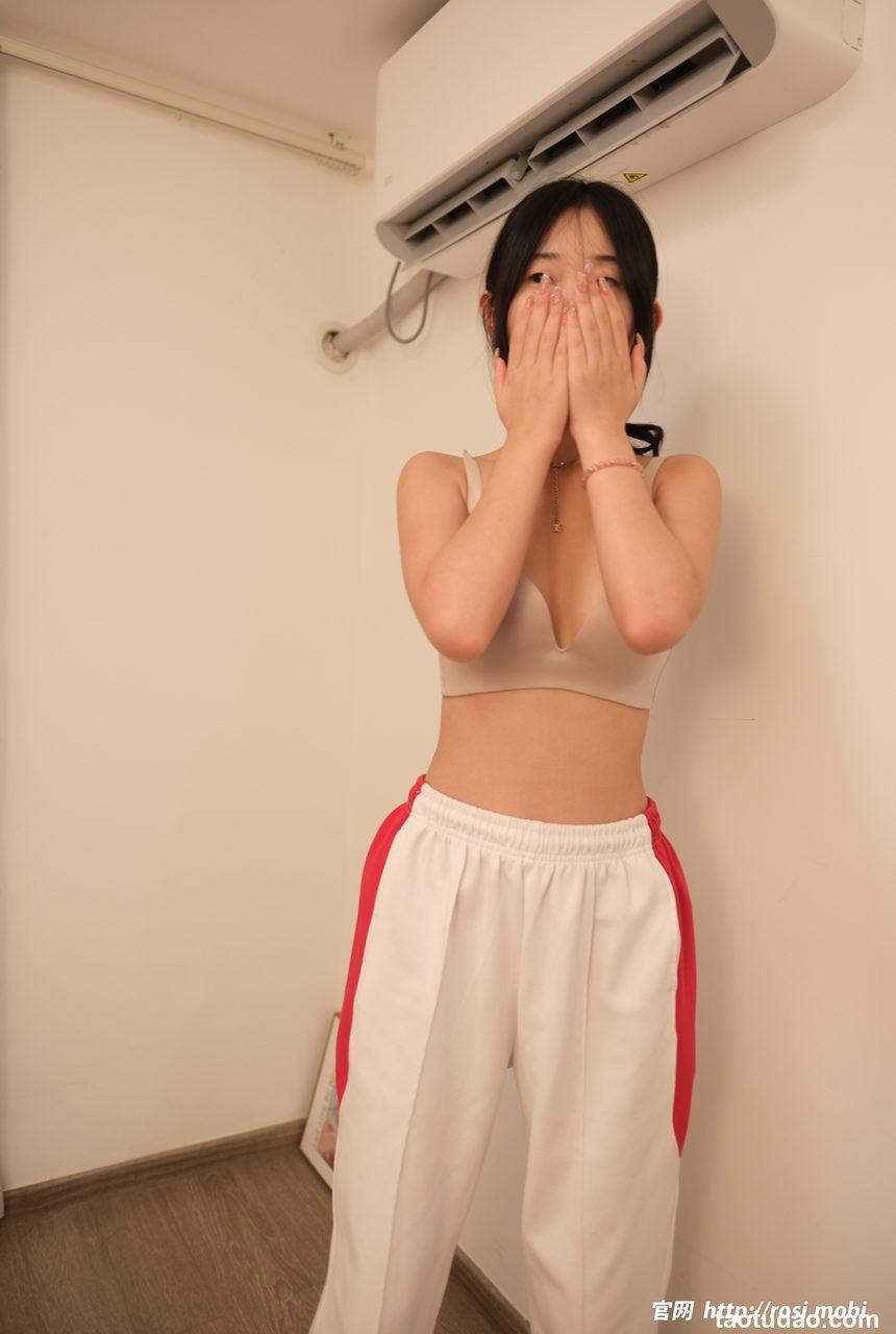 [ROSI写真]2025.06.04 NO.4930[80+1P／132MB]