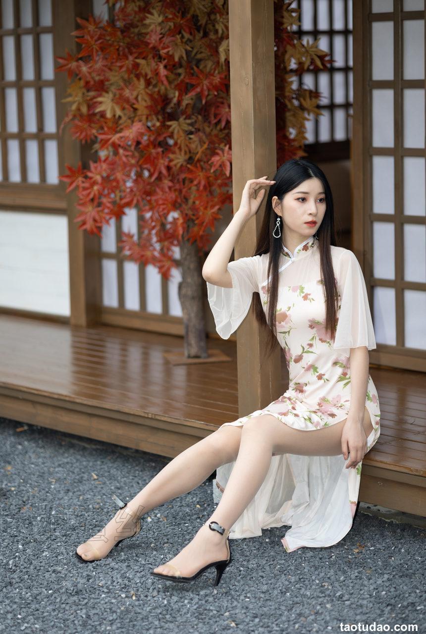 [尤蜜丝]穿搭写真 NO.146[35P+1V／0.98GB]