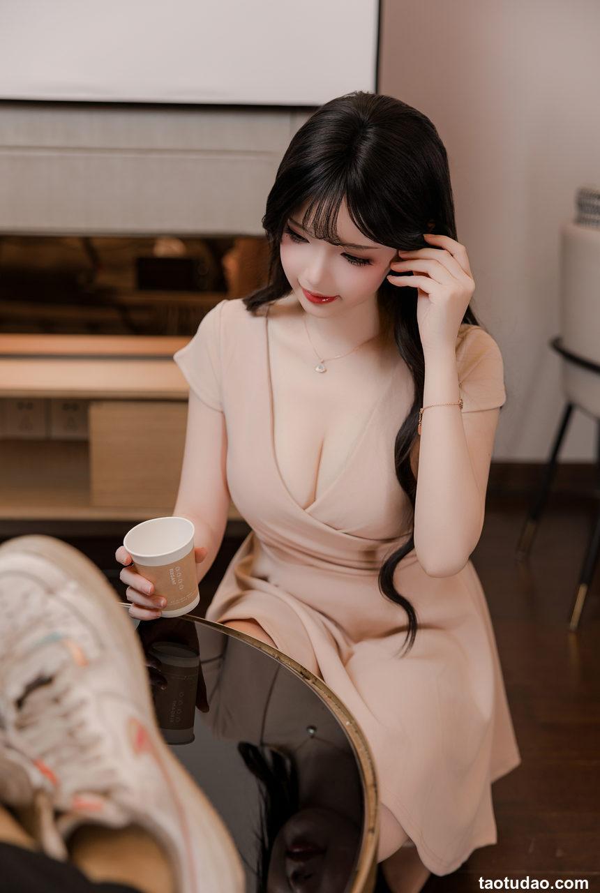 雪晴Astar-洗浴店·杏色工作服A字裙[86P+1V-1.49G]