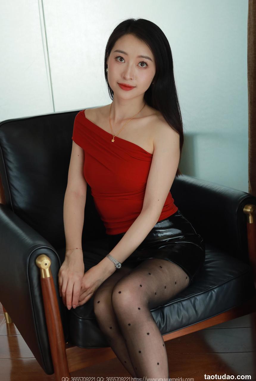 [IESS异思趣向] 2025.05.21 丝享家 2059 小婕《红衣皮裙》[97P-91.7M]