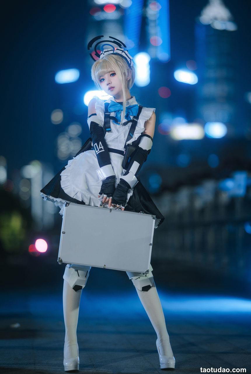 花柒Hana - 蔚蓝档案 飞鸟马时 [15P-300MB]