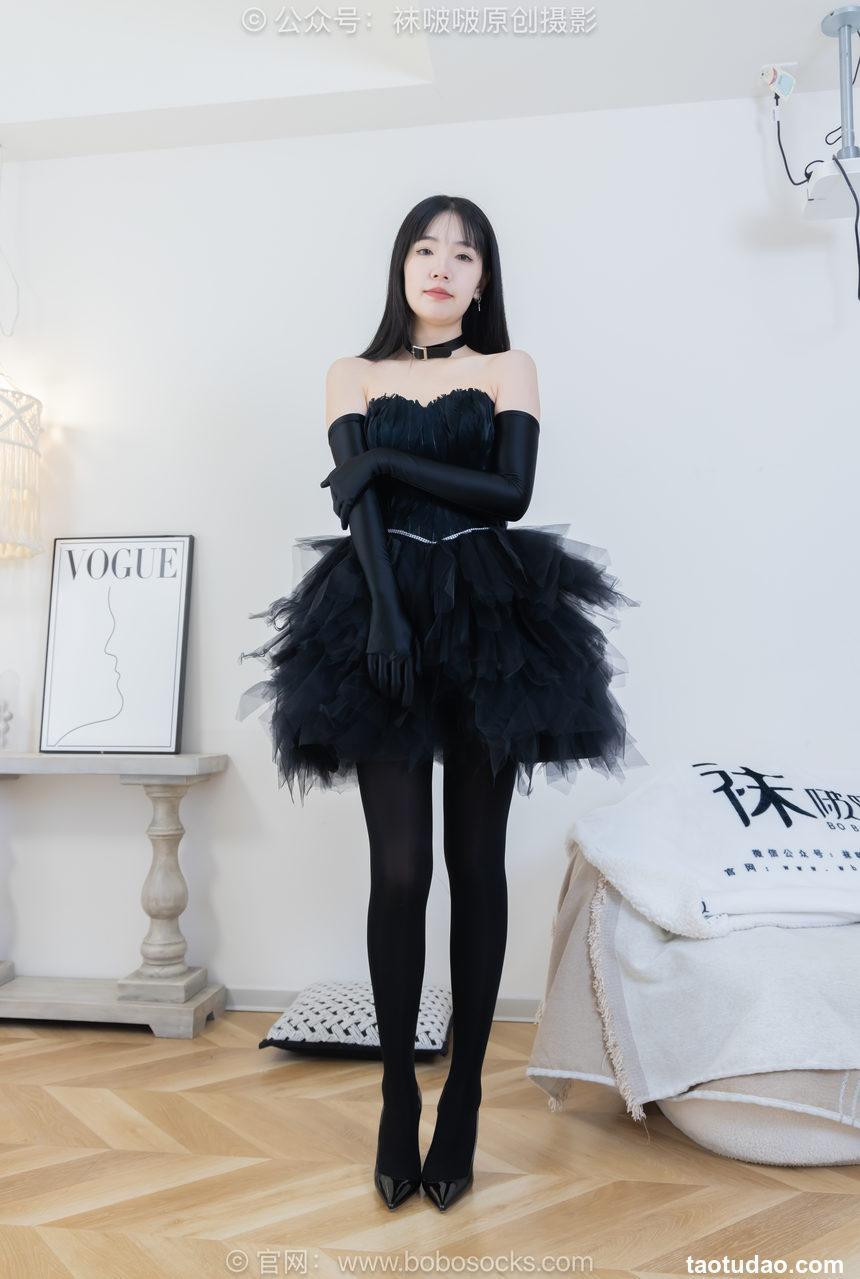 [BoBoSocks袜啵啵]NO.487 小甜豆 高跟鞋、油亮厚黑丝、黑色丝手套[145P+1V／5.59GB]