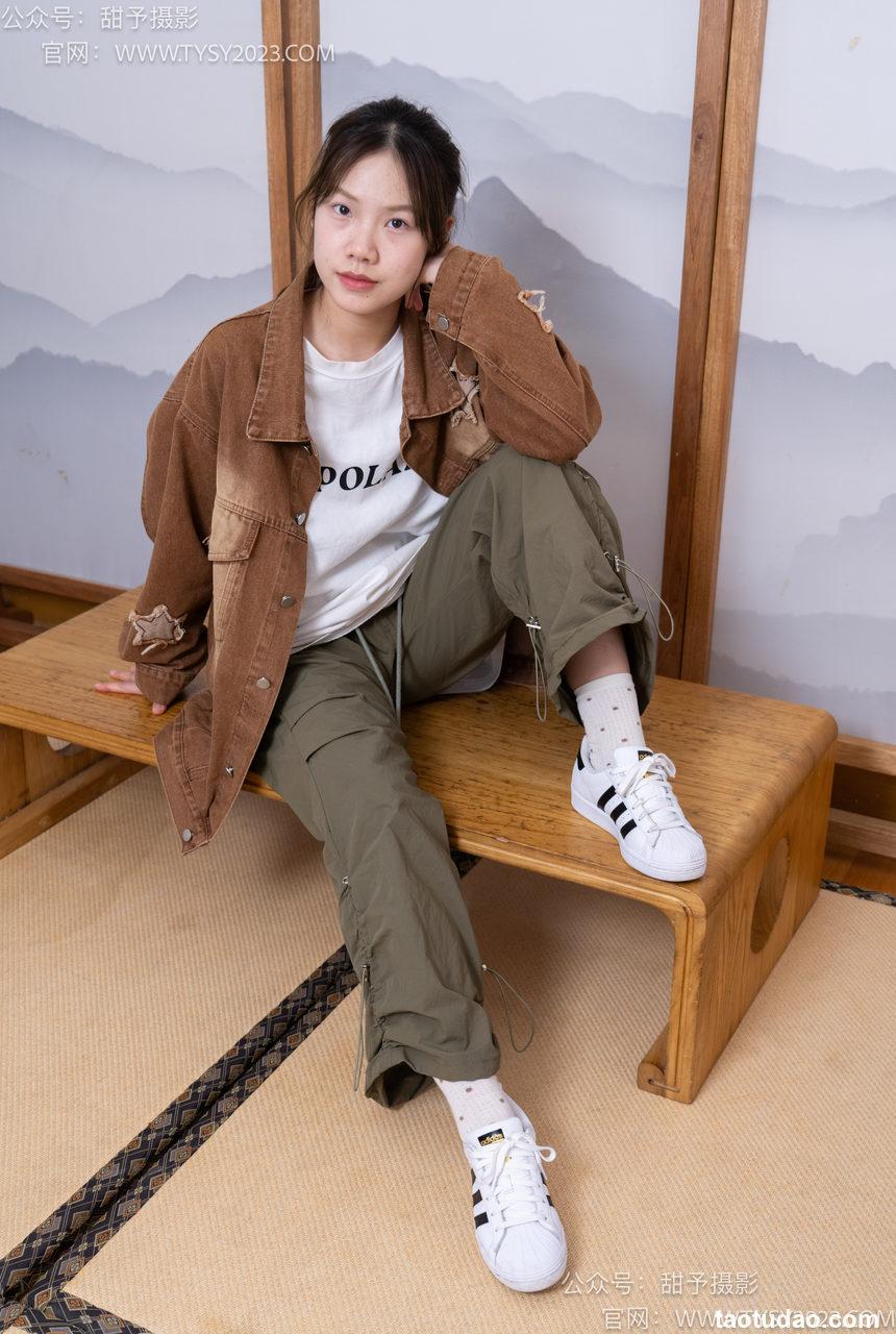 甜予摄影 NO.161 双双-板鞋、白棉袜、裸足[130P+2V／10.0GB]