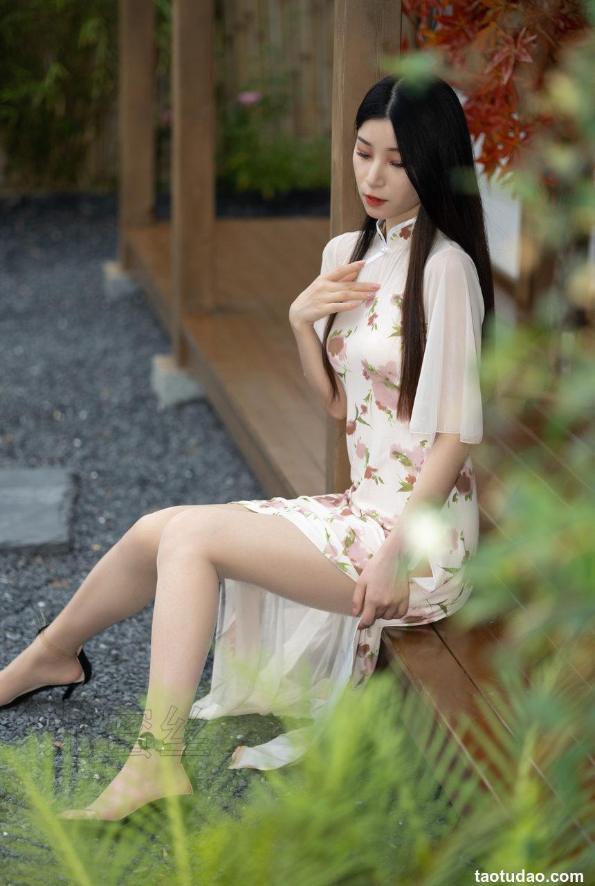 [尤蜜丝]穿搭写真 NO.146[35P+1V／0.98GB]