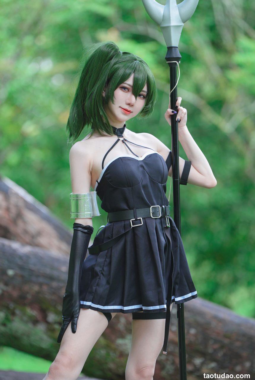 Sally Dorasnow – Ubel[32P-359.8M]