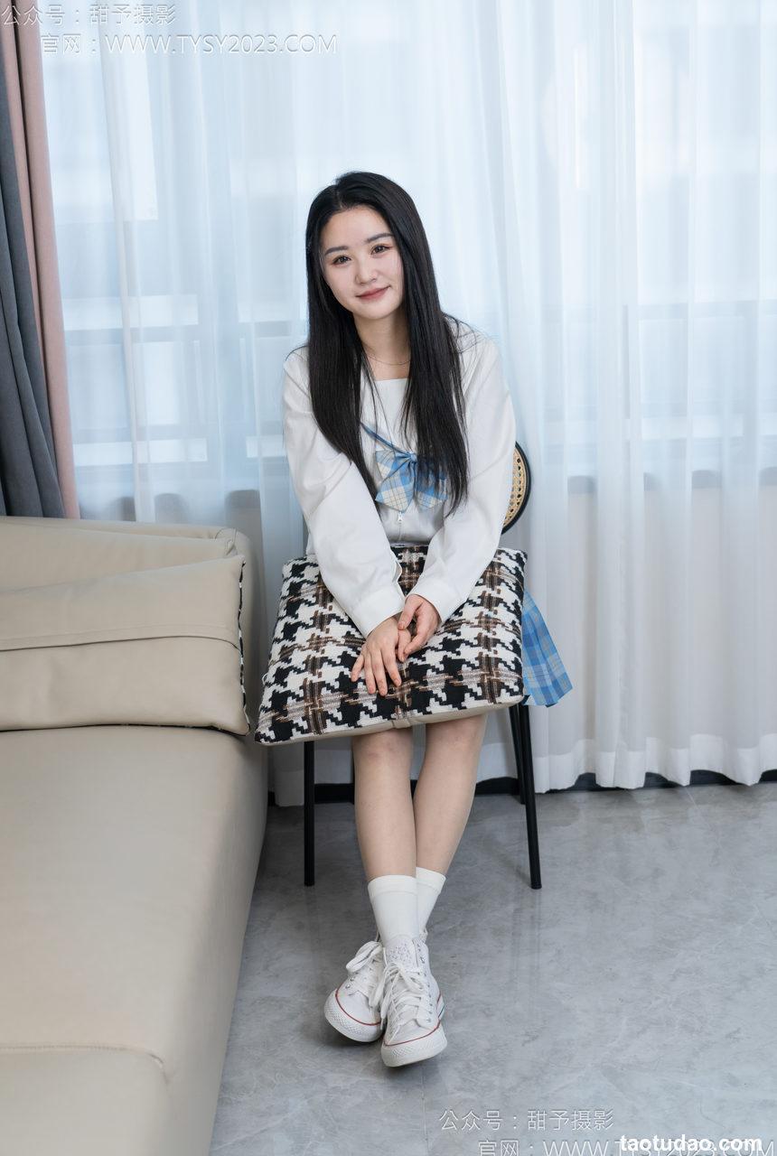 甜予摄影 NO.154 澜澜-帆布鞋、白棉袜、薄灰丝、跺脚抖腿剧情[129P+2V／10.3GB]