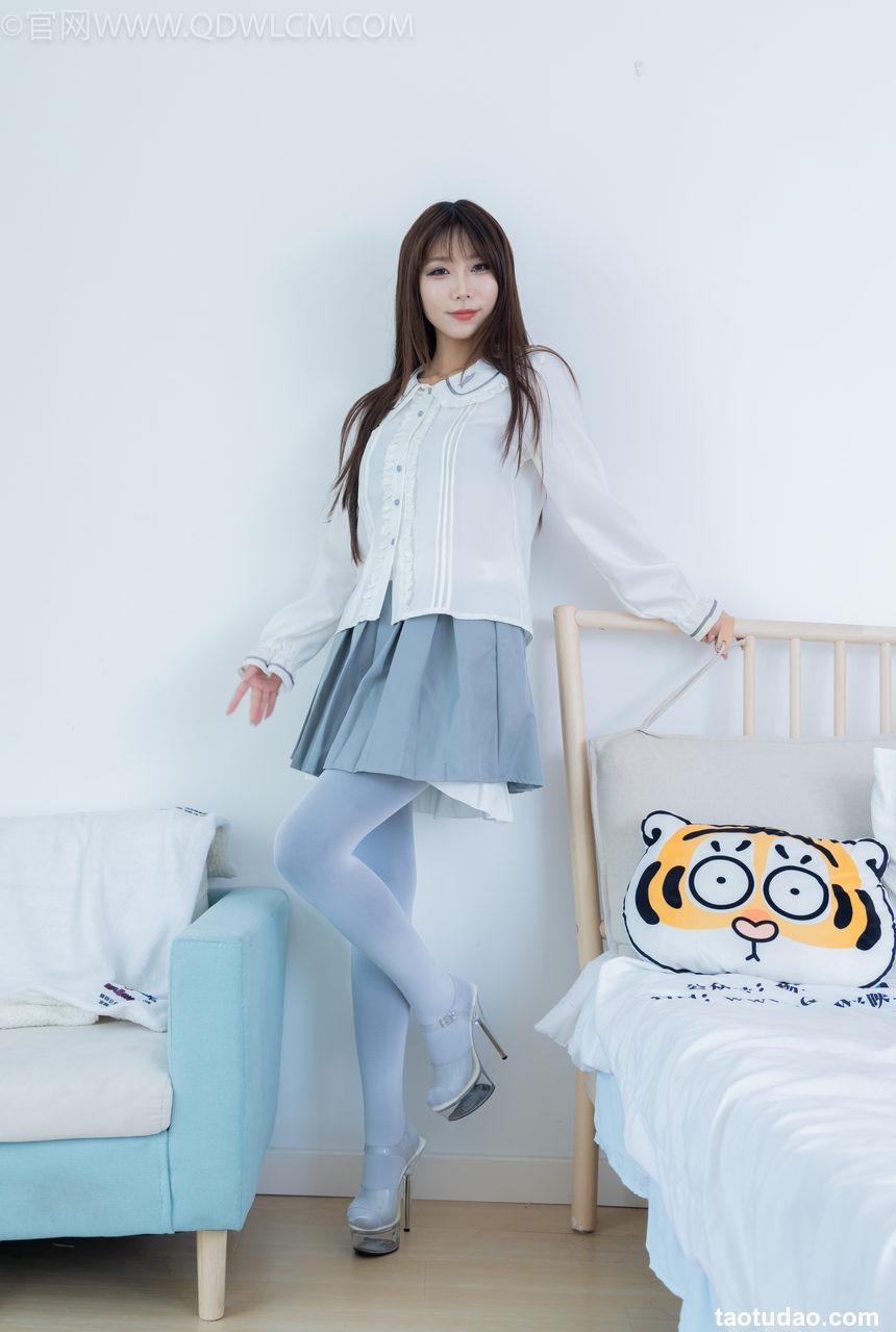 物恋传媒 No.2278 泡泡-高跟凉鞋、厚灰丝、厚黑丝、厚白丝 [161P1V-5.43GB]