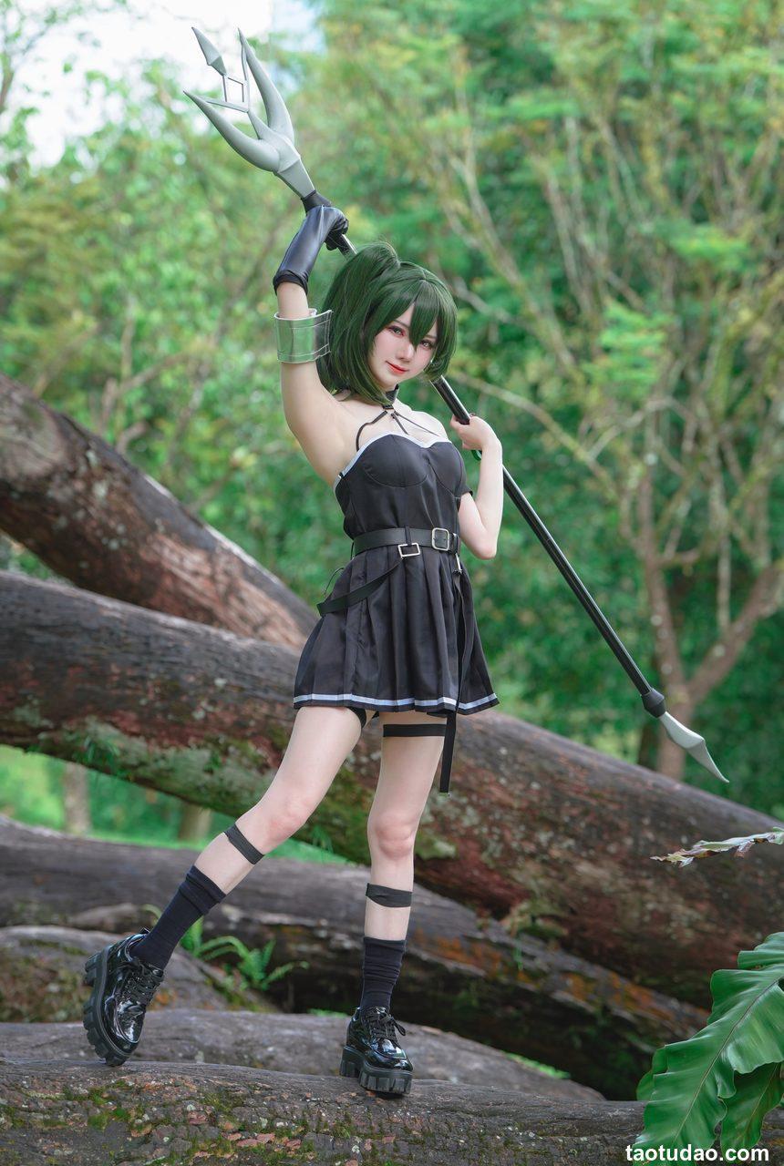 Sally Dorasnow – Ubel[32P-359.8M]