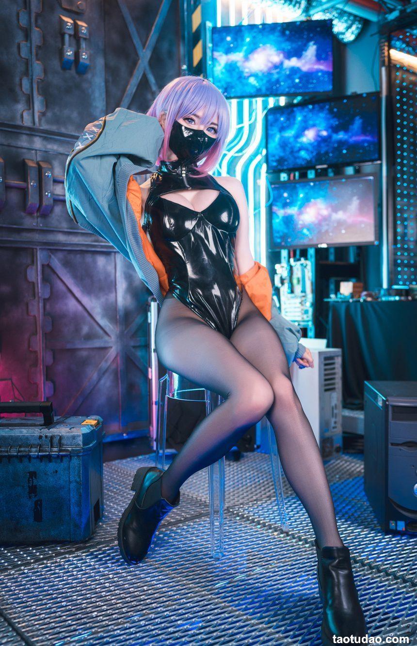 Sally Dorasnow – LUNA[35P-278.8M]