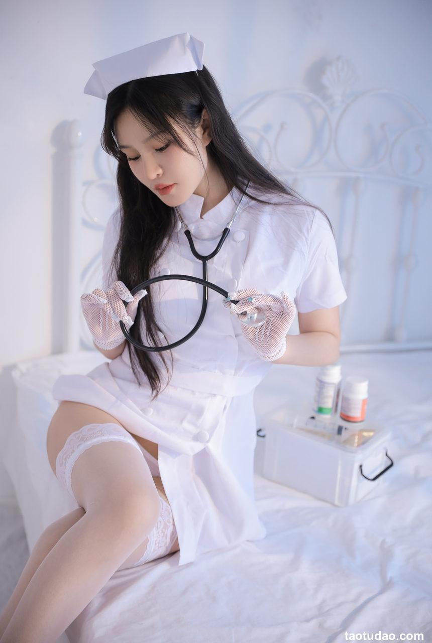 桃暖酱  护士小姐 [24P- 253MB]