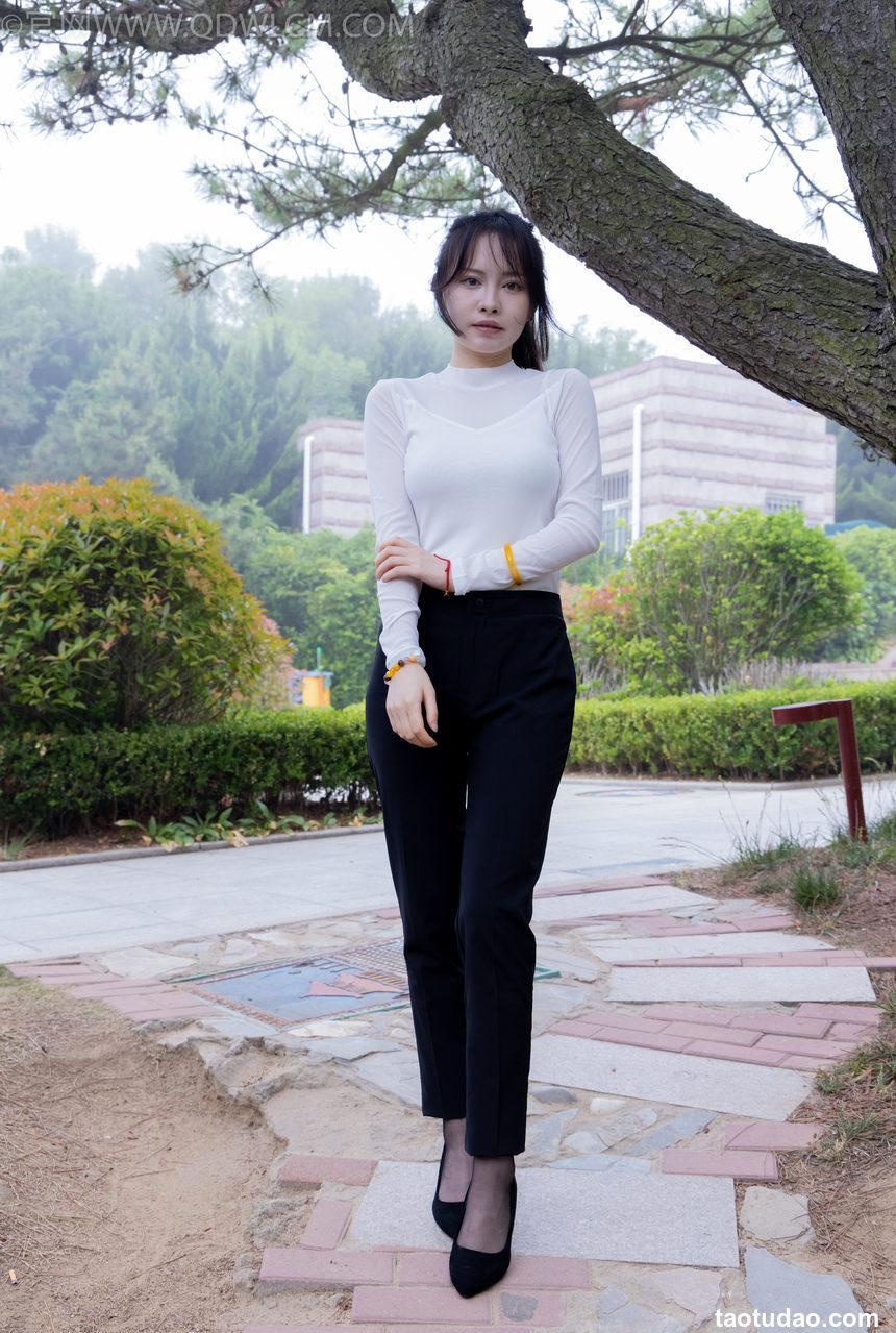 物恋传媒 No.2337 小酒-高跟鞋、短黑丝、短白丝 [315P1V-11.3GB]