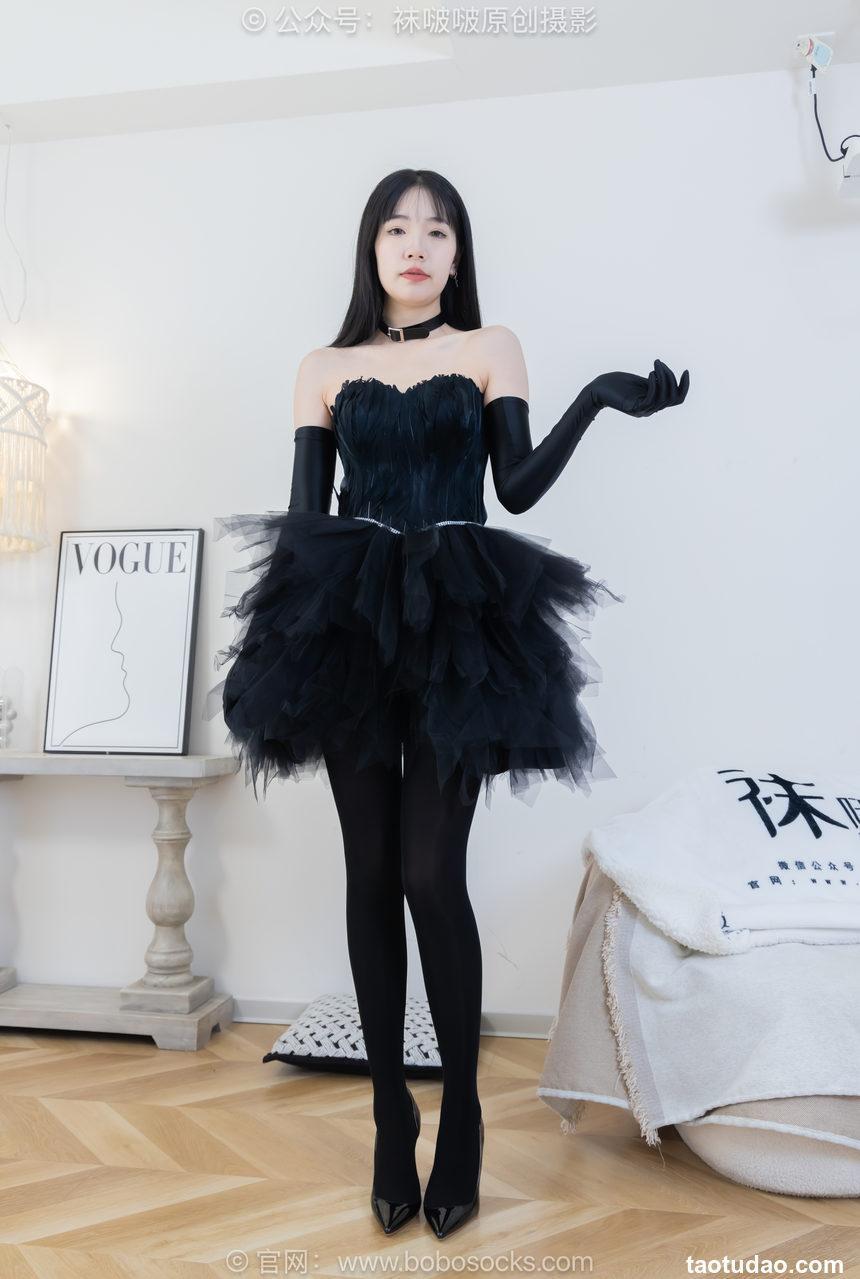 [BoBoSocks袜啵啵]NO.487 小甜豆 高跟鞋、油亮厚黑丝、黑色丝手套[145P+1V／5.59GB]