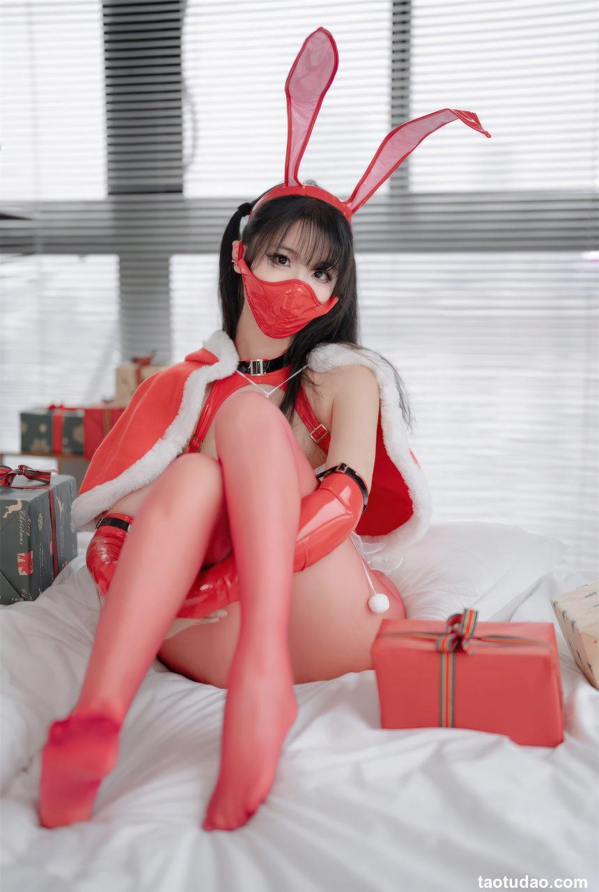 轩萧学姐 –  2024圣诞红丝兔女郎[45P+1V-729.6M]