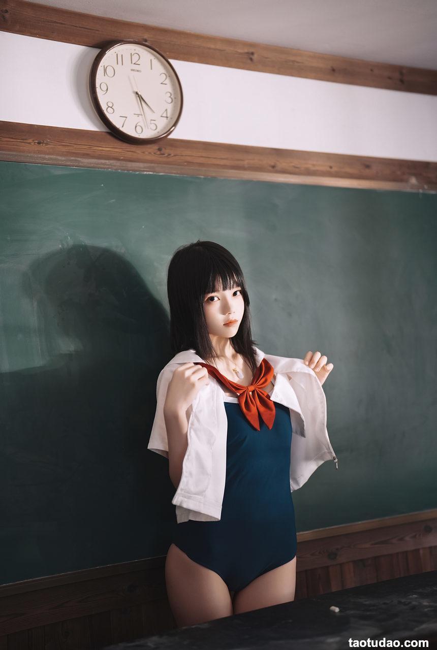 桜桃喵-教室死库水 [48P-434.2M]