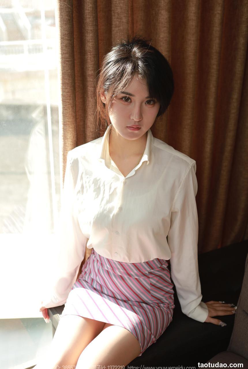 [IESS异思趣向] 2024.12.31 丝享家 1938 小宝《阳光四》[89P82MB]