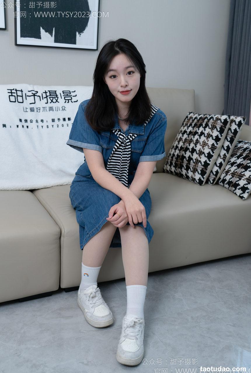 甜予摄影 NO.151 小葵-板鞋、白棉袜、薄肉丝[130P+2V／9.77GB]