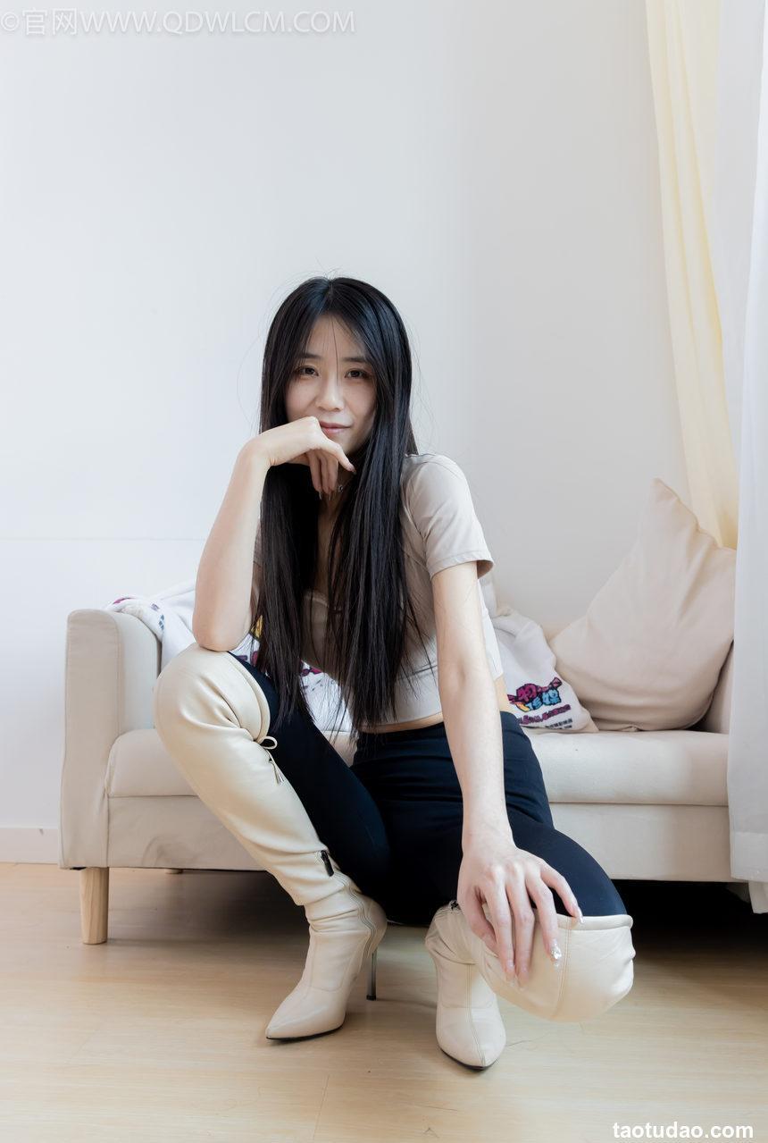 物恋传媒 NO.2305 菜菜-高跟长靴、短白棉袜、裸足[172P-1V-4.45G]