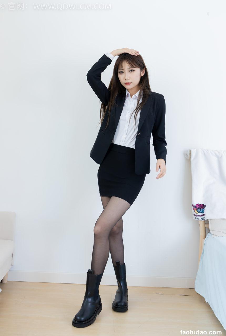 物恋传媒 No.2344 泡泡-短靴、薄黑丝、ol制服、高冷不笑御姐版 [150P1V-3.41GB]