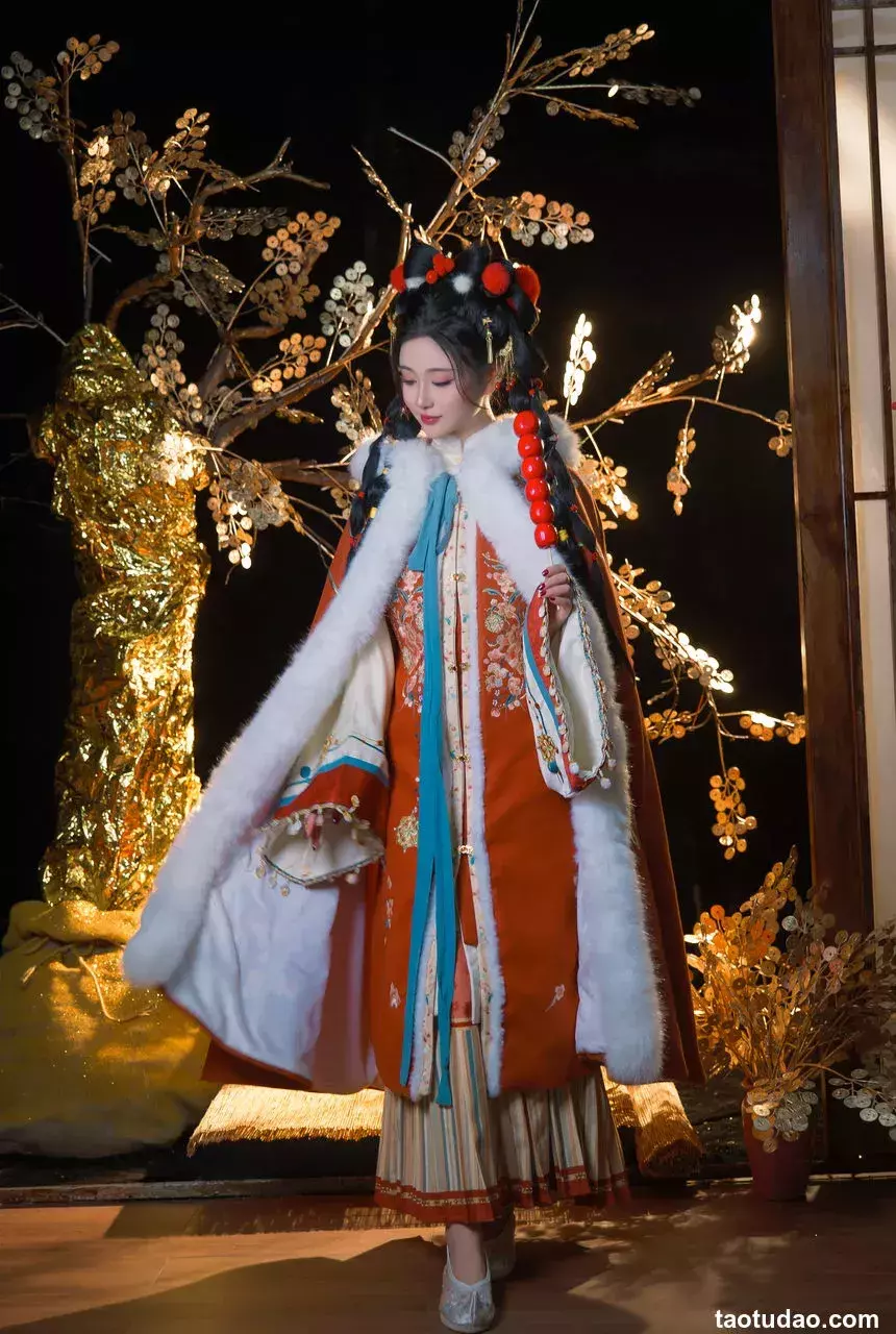 年年nnian –  25元旦[84P-829M]