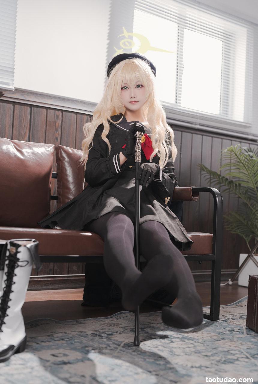 lunananya-蔚蓝档案-笑面教授[56P-162MB]