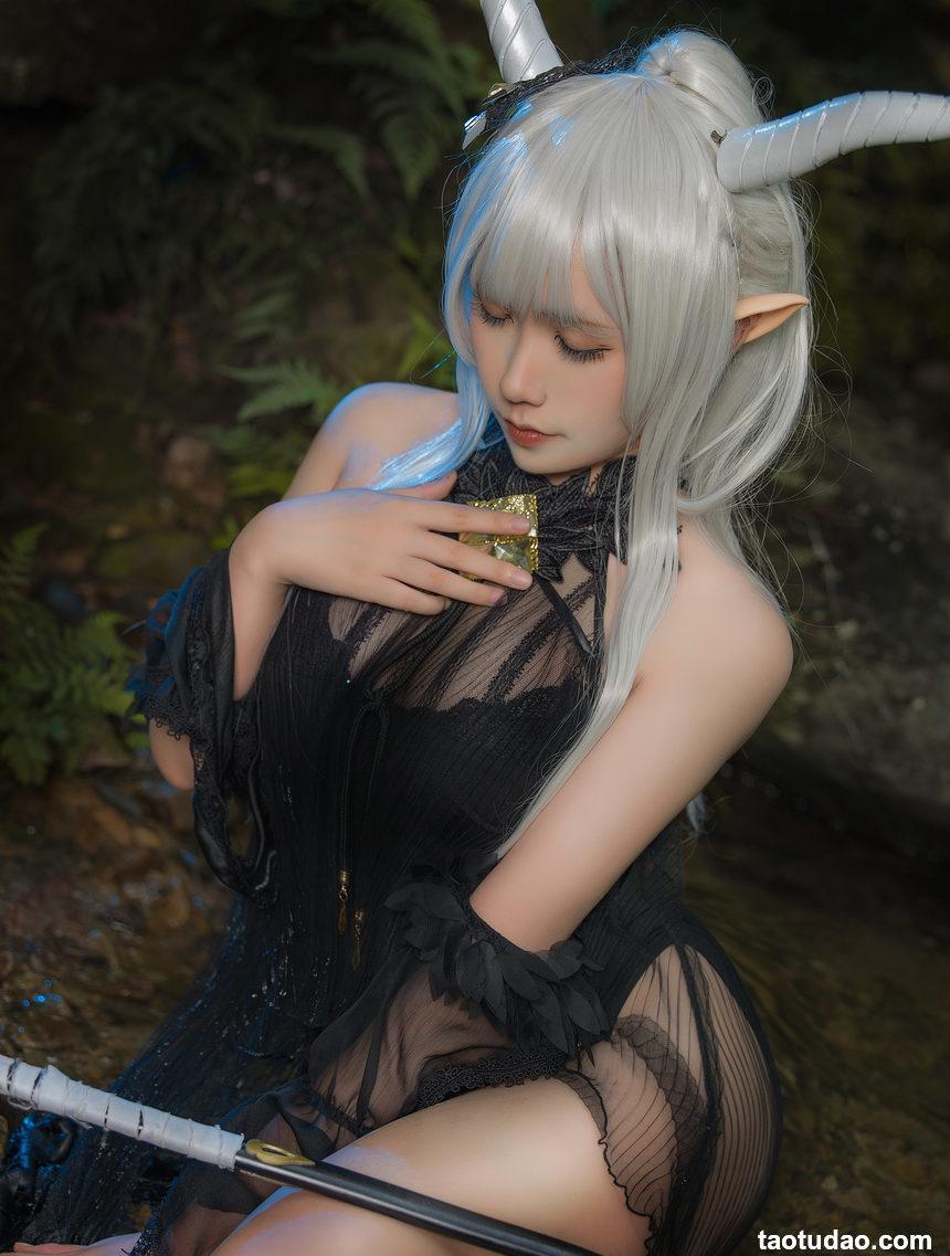 麻花酱 –  明日方舟 闪灵泳装[20P-254.9M]