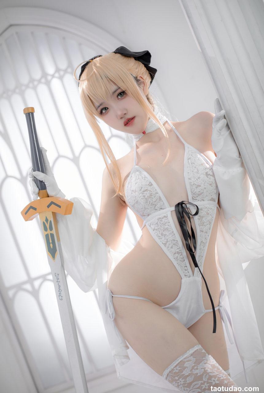 阿薰kaOri - FGO 白Saber [50P-199MB]