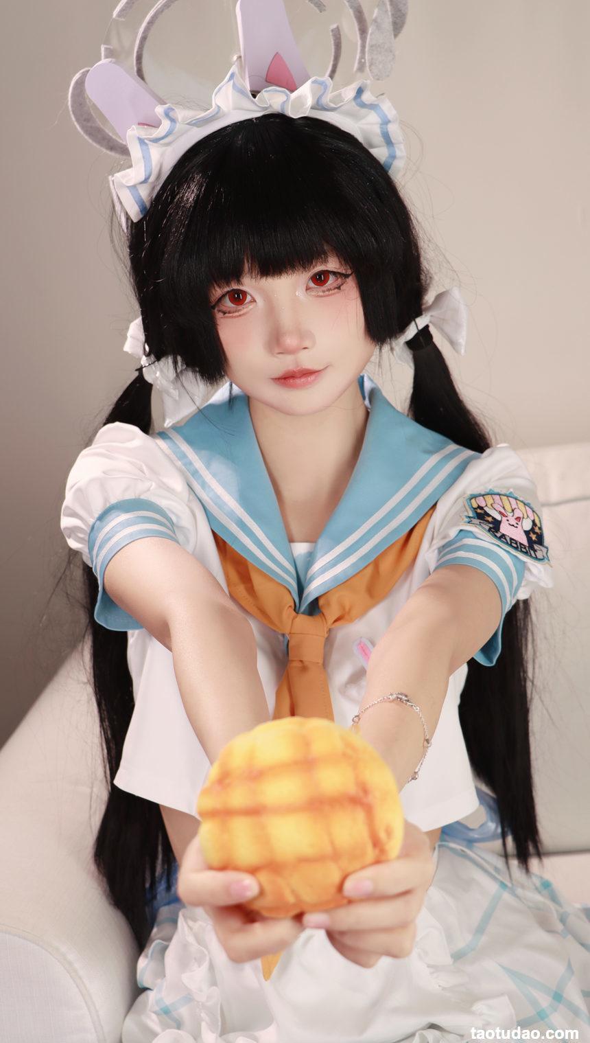 五更百鬼 –  JK女仆 [15P-290MB]