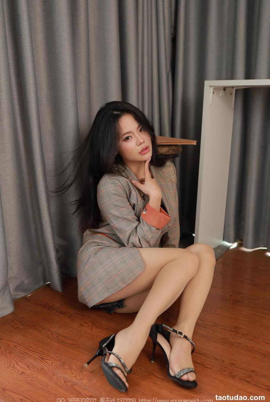 [IESS异思趣向] 2025.02.19 丝享家 1981 兔兔《柔软肉丝》[87P-101MB]