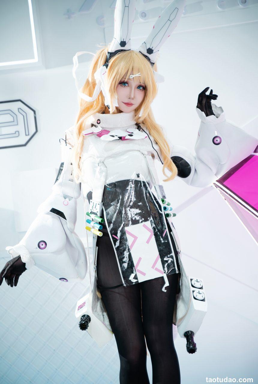 焖焖碳 – 交错战线 莉普斯 [18P-36MB]