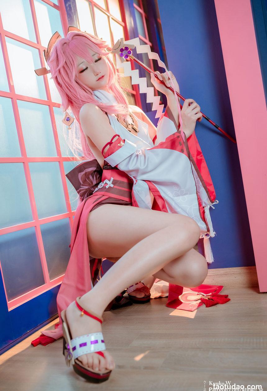 Kuuko W – NO.203 Yae Miko[38P-460.9M]